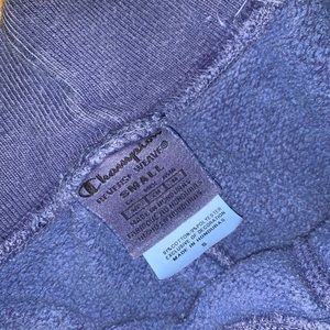 Vintage dark blue champion sweatpant.